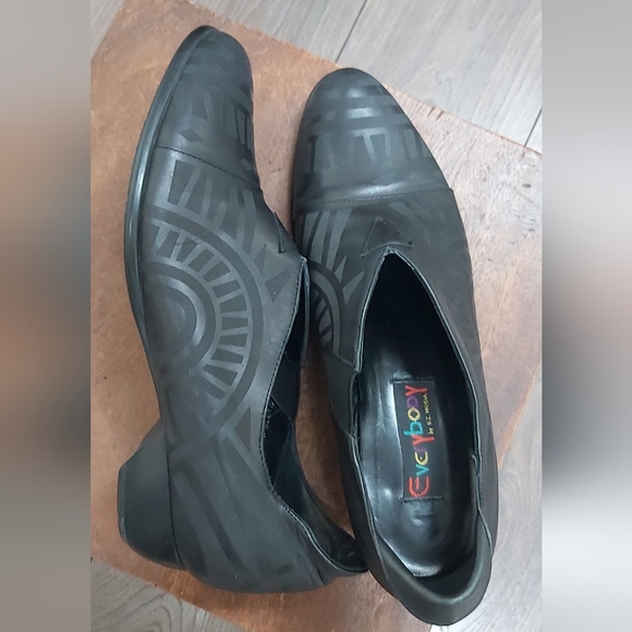 Everybody tone-on-tone shoes - Picture 9 of 9